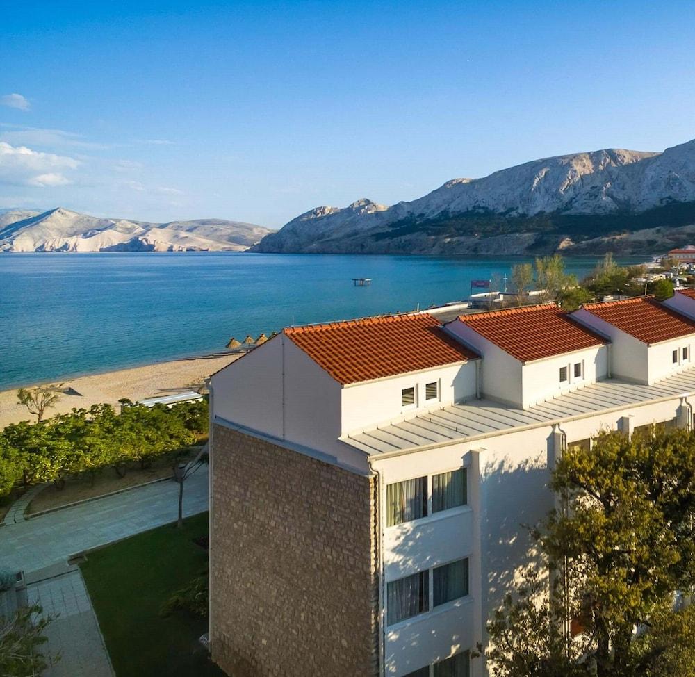 Sunny Baska Residence By Valamar, Ex Zvonimir Bagian luar foto