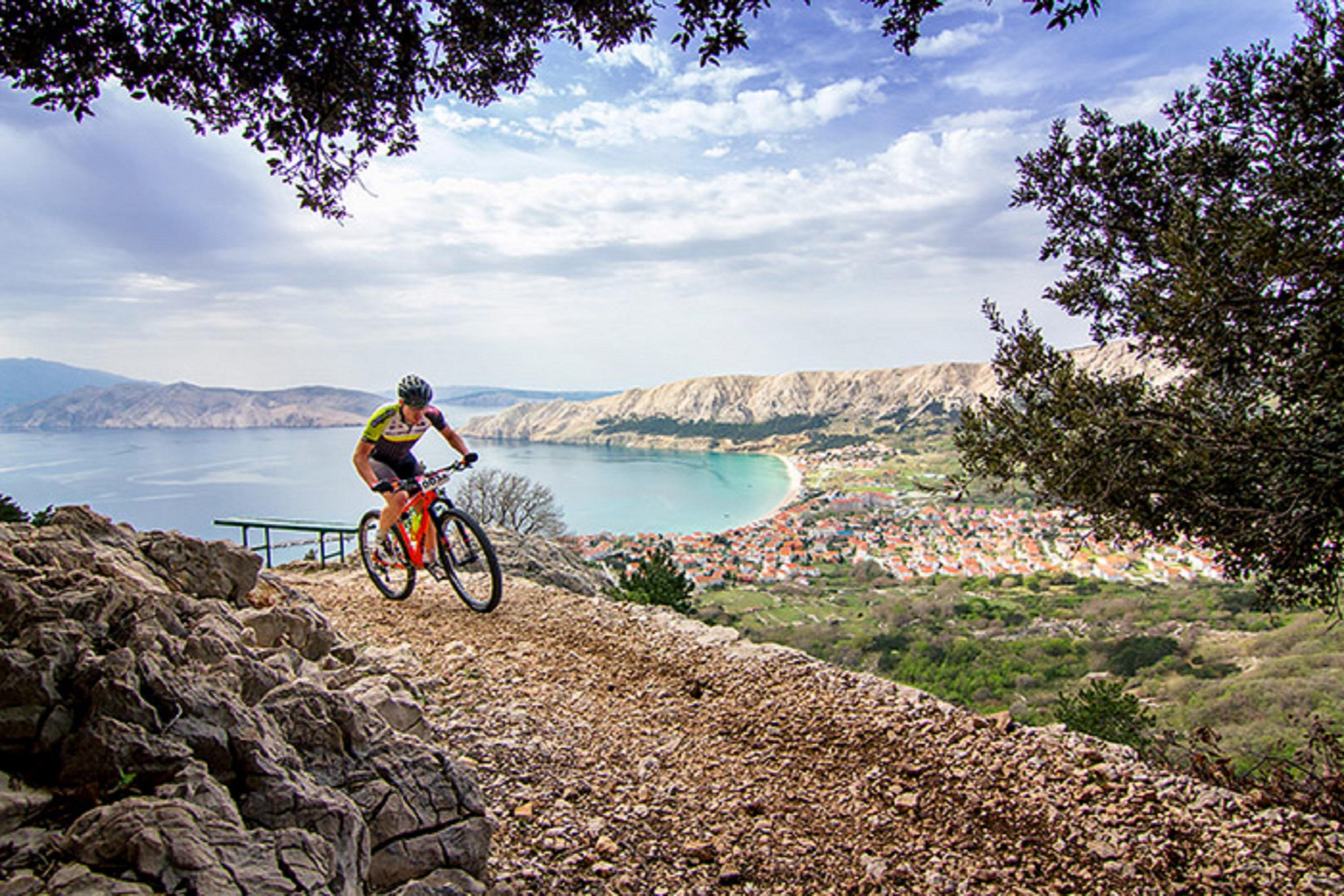 Sunny Baska Residence By Valamar, Ex Zvonimir Bagian luar foto