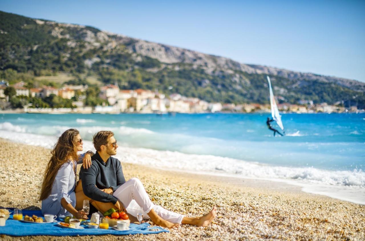 Sunny Baska Residence By Valamar, Ex Zvonimir Bagian luar foto